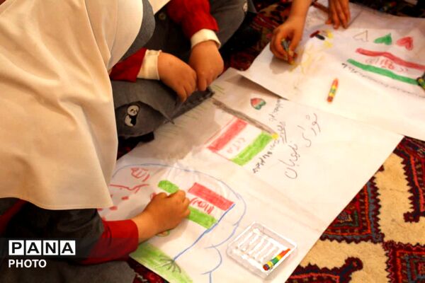 دانش‌آموزان همدانی در سومین رویداد «۱۶۸» یاد شهدای دانش‌آموز میناب را گرامی داشتند