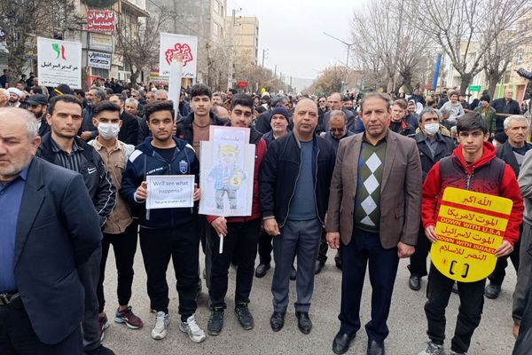 راهپیمایی باشکوه ۲۲ بهمن در اسلام‌آباد غرب