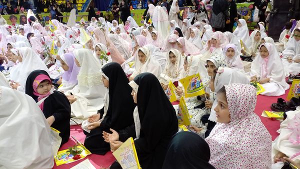 اجتماع بزرگ «روزه اولی‌ها» در ورزشگاه شهید‌شیرودی 