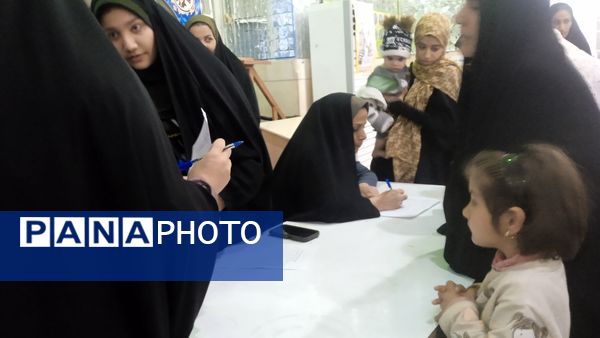 جشن روز مادر در آرامگاه سید حمزه کاشمر