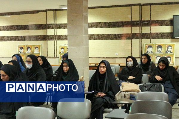 کارگاه اقدام‌پژوهی در فیروزکوه؛ گامی به سوی معلمی پژوهنده