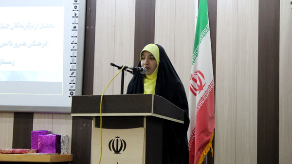 تجلیل از دانش‌آموزان برگزیده در چهل ودومین جشنواره فرهنگی هنری امید فردا شهرستان بن