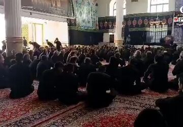 عزاداری  مردم روستای «صرم» قم در روز تاسوعای حسینی(ع)