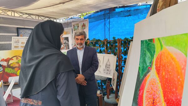 سومین نمایشگاه توانمندی‌های هنرجویان هنرستان منطقه ۲