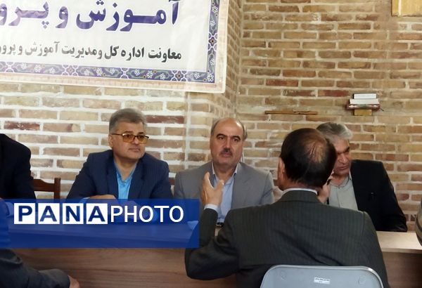 گذری بر میز خدمت اداره آموزش و پرورش نیشابور در نماز جمعه این هفته 