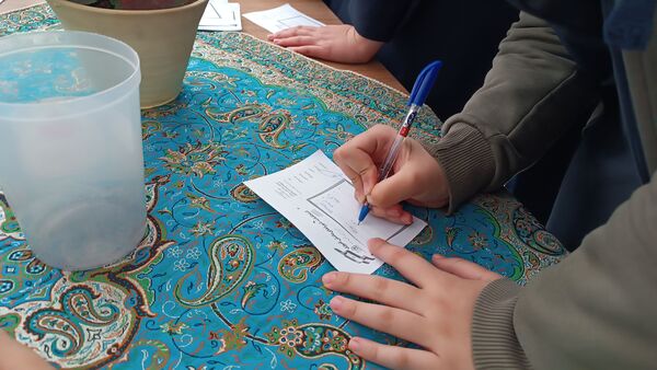 انتخابات شورای دانش‌آموزی در دبیرستان شاهد ارض اقدس 