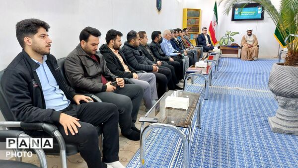 دیدار مسئولان امور تربیتی آموزش و پرورش شیروان با امام جمعه تربیتی 