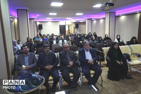 تقدیر از معاونین و مربیان امور تربیتی و مشاوره های مدارس چهاردانگه
