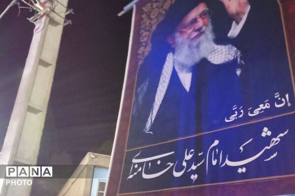 مردم غیور و شجاع همیشه در صحنه میدان ها را خالی نمی گذارند