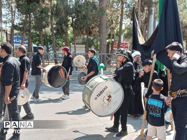 مراسم عزاداری مسجد پنج تن در روز عاشورای حسینی