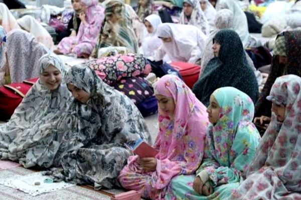  نوجوانان در اعتکاف مسجد امام حسین تهران