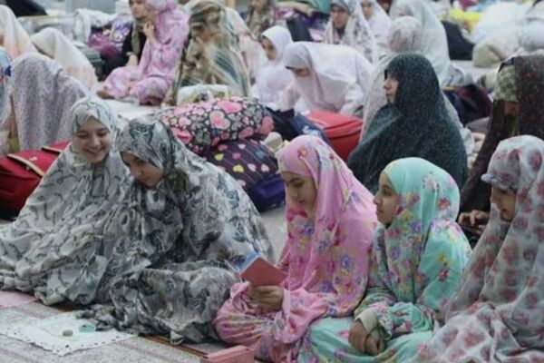  نوجوانان در اعتکاف مسجد امام حسین تهران