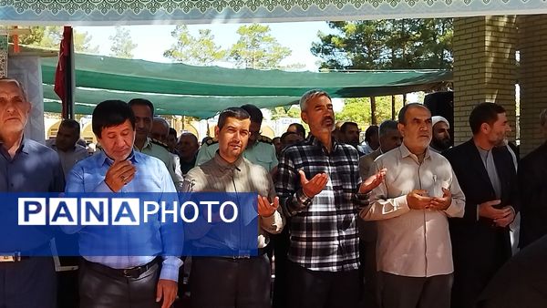 نماز جمعه در جوار شهدای بهشت فضل نیشابور 