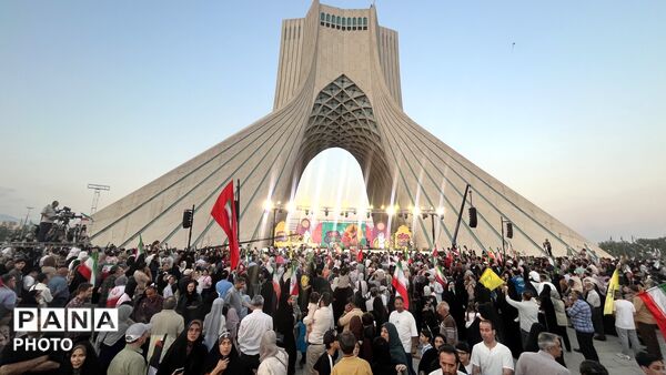 خروش عاشقان امیرالمؤمنین(ع) در مهمانی بزرگ غدیر تهران