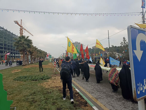 شادپیمایی مردم قم در جشن نیمه شعبان