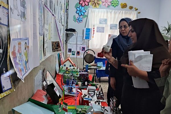 هفته پژوهش در مدرسه شهید معظم شهرستان قدس