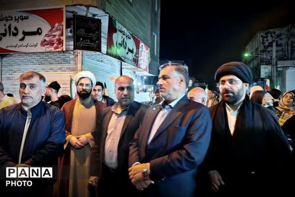حضور مردم و مسئولین در تجمعات شبانه صفادشت