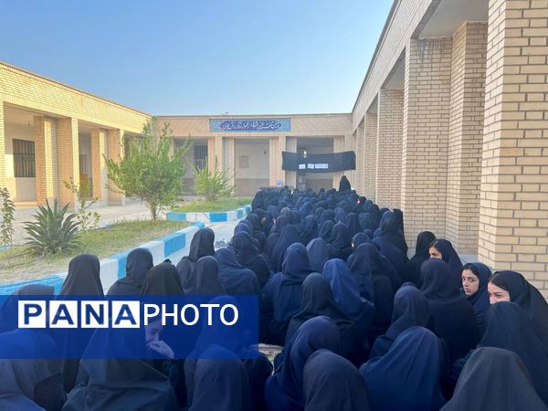 آغاز روز دانش‌آموزان رودخانه با قرائت زیارت عاشورا