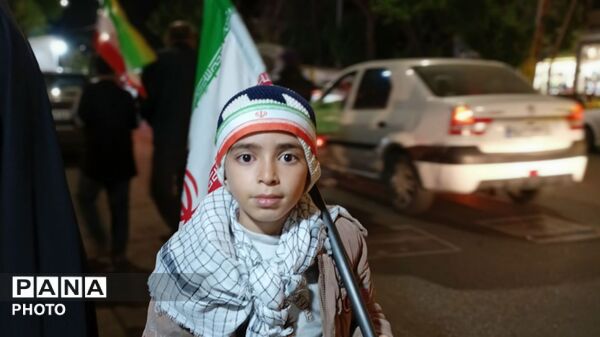 تجمعات شبانه میدان ساعت تبریز