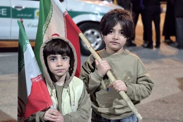 کوچک‌ترها در میدان 
