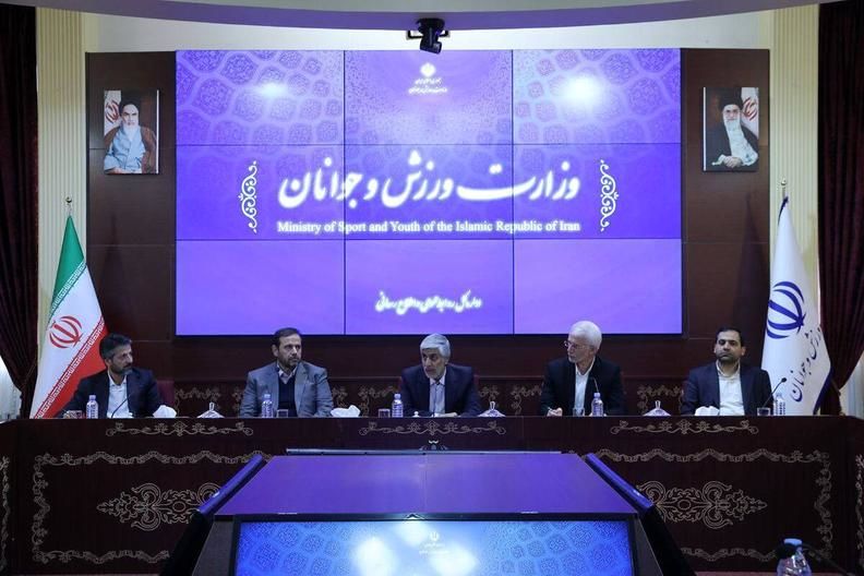 واگذاری سهام باشگاه استقلال در دستور کار وزارت ورزش و جوانان