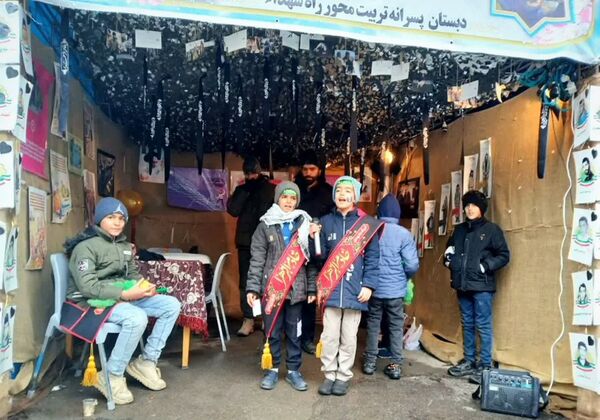 روز برفی گلزار شهدای کرمان 