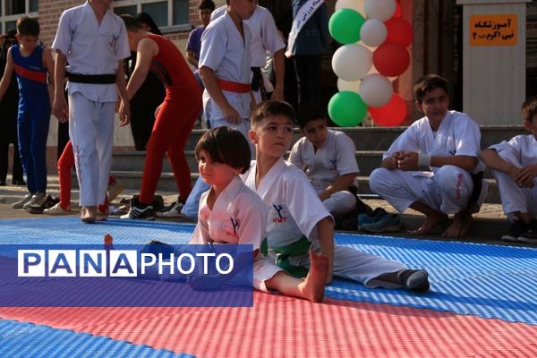 افتتاحیه المپیاد تربیت‌بدنی در بهارستان 2