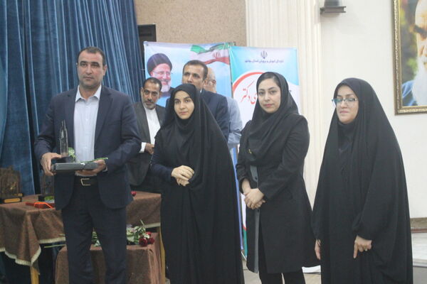 تجلیل از معلمان نمونه استان بوشهر 