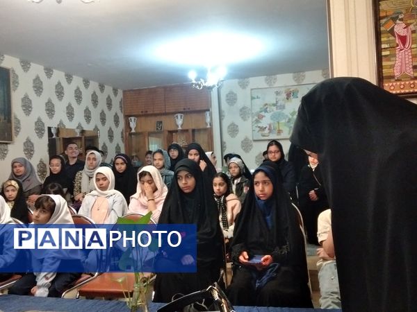 آموزش مقدماتی خبرنگاری در کانون ١۵ خرداد ناحیه ٣ آغاز شد