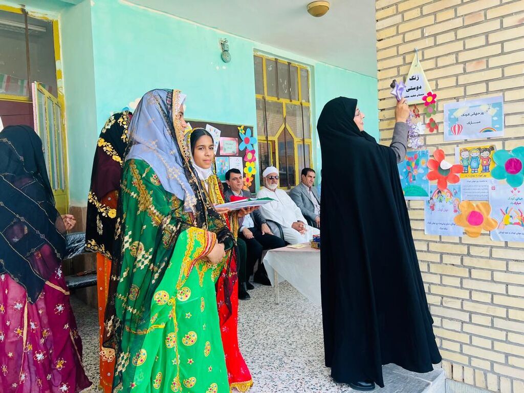 «زنگ دوستی» به مناسبت هفته ملی کودک در مدارس جاسک نواخته شد