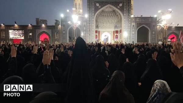 مراسم تشییع پیکر مطهر رهبر معظم انقلاب در جوار ملکوتی حرم امام رضا (ع)