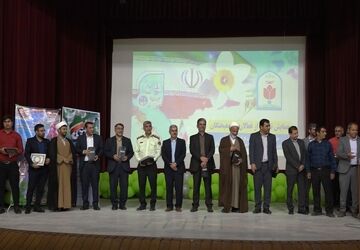 همایش طلایه‌داران تربیت در دشتستان
