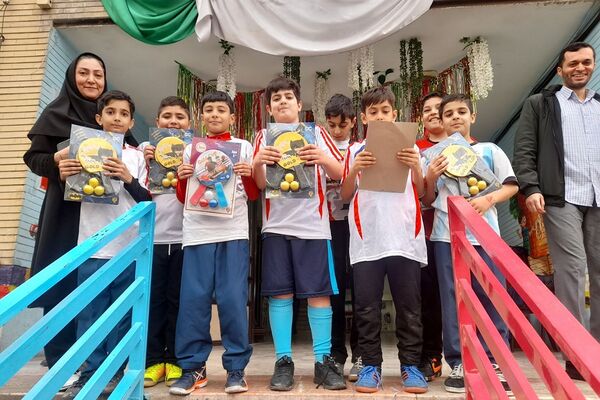 «جام اقتدار» در دبستان پانزده خرداد ناحیه دو شهرری 
