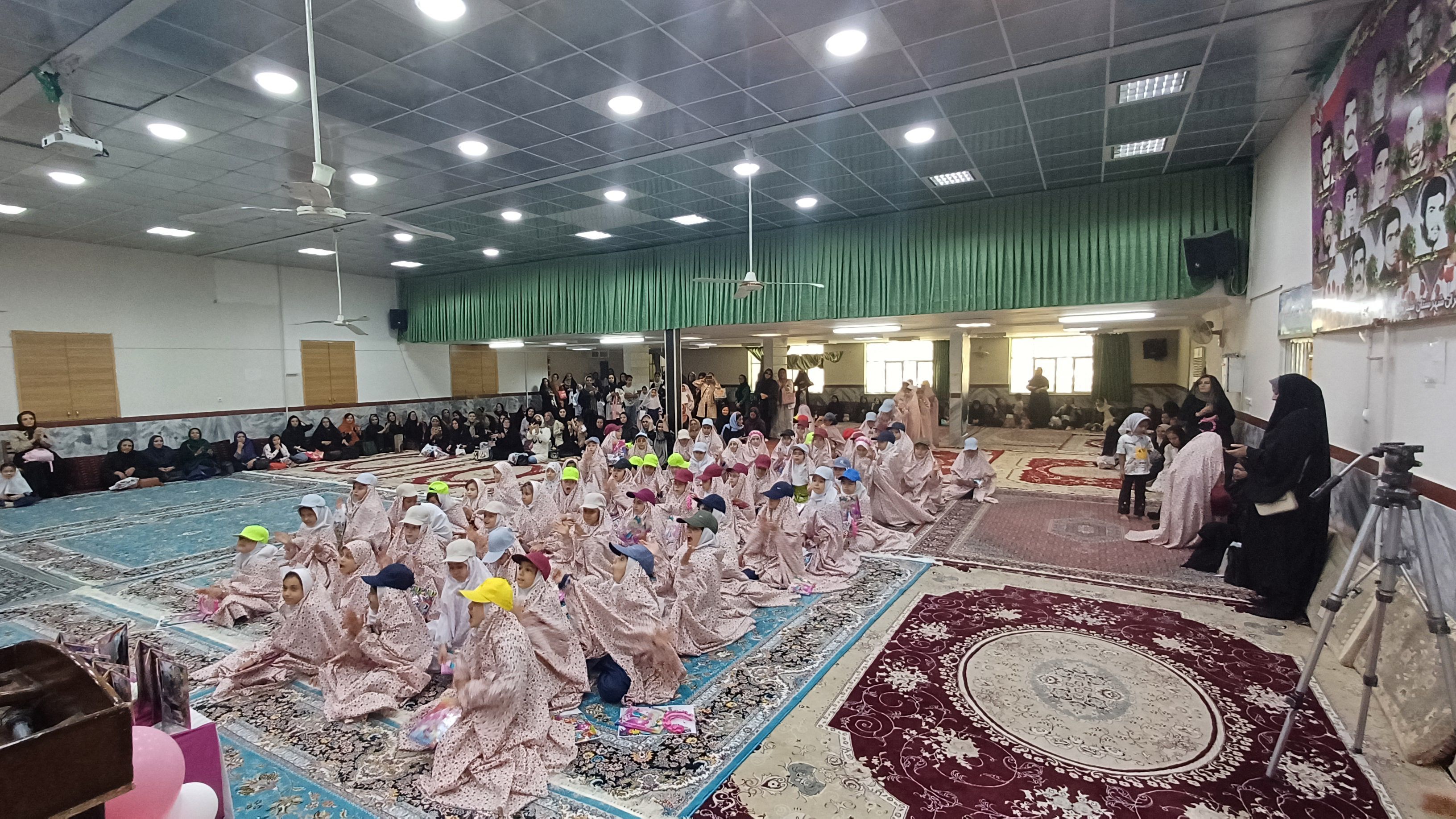 جشن تکلیف دانش آموزان دبستان هیأت امنایی ضحی یک