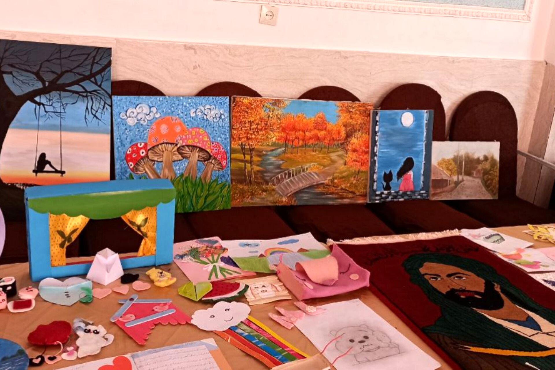 دانش‌آموزان آباده در هفته فرهنگ، هنر خود را به نمایش گذاشتند/ فیلم