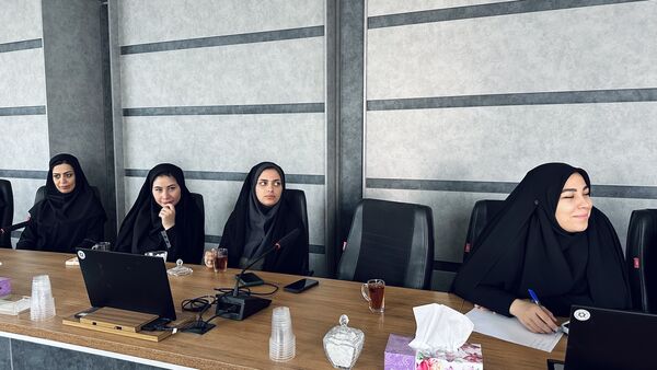 تقدیر از عوامل اجرایی جشنواره ملی طراحی و دوخت لباس دانش‌آموزی با حضور انجمن اولیا‌ و مربیان استان مرکزی