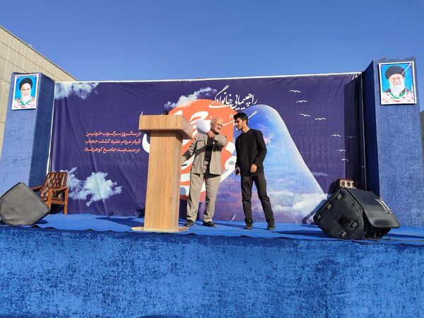 راهپیمایی خانوادگی گرامیداشت روز عفاف و حجاب در میدان شهدا مشهد 