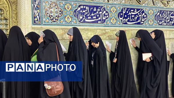 آیین غبارروبی حرم حضرت معصومه(س) با حضور بانوان طلبه