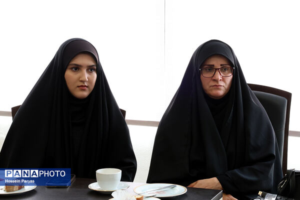 دیدار دانش‌آموز خبرنگاران پانای البرز با مدیرعامل خبرگزاری پانا
