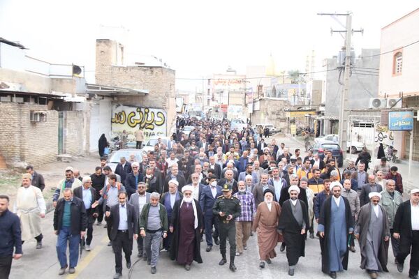 راهپیمایی 9 دی در بهبهان؛ فرهنگیان و دانش‌آموزان با آرمان‌های انقلاب تجدید بیعت کردند
