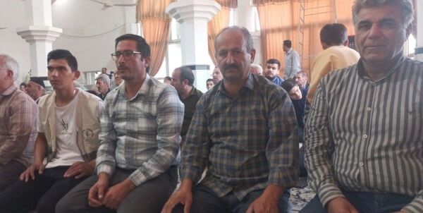 میز خدمت مسئولان شهرستان خلیل آباد در مصلی نماز