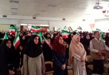 آیین بازگشایی مدارس در دبیرستان دخترانه دوره اول شاهد سمنان