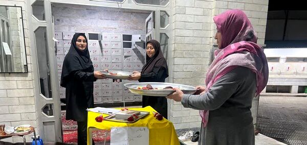 پیوند معنوی دانش آموزان و ایرانمون در اعتکاف
