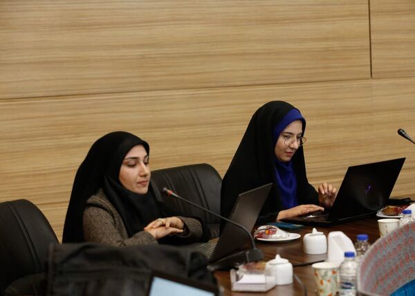 اولین نشست خبری استاندار یزد 