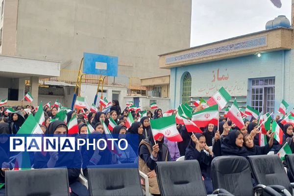 تشییع شهید گمنام در مدارس ناحیه 4 شیراز