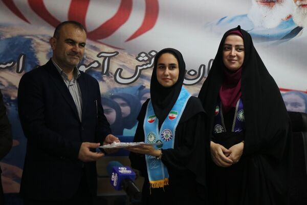 تقدیر از طلایه‌داران آگاهی در مازندران 