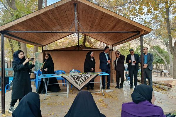 محفل صمیمی کارکنان اداری ناحیه ۴ شیراز به مناسبت روز زن
