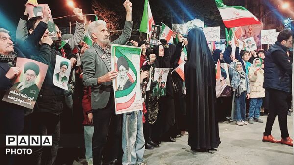 حضور گسترده مردم شهرستان کوهدشت در مراسم چهل و سومین شب شهادت رهبر معظم انقلاب 