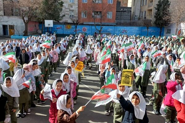 طنین زنگ انقلاب در مدارس شهرستان شهریار 