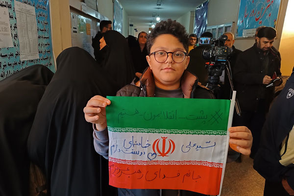 حضور شکوهمند مردم استان مرکزی پای صندوق‌های رأی